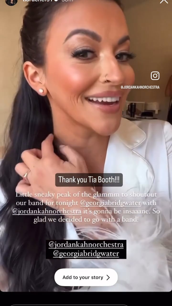 Tia Booth - The Bachelor - 1,400,000 followers