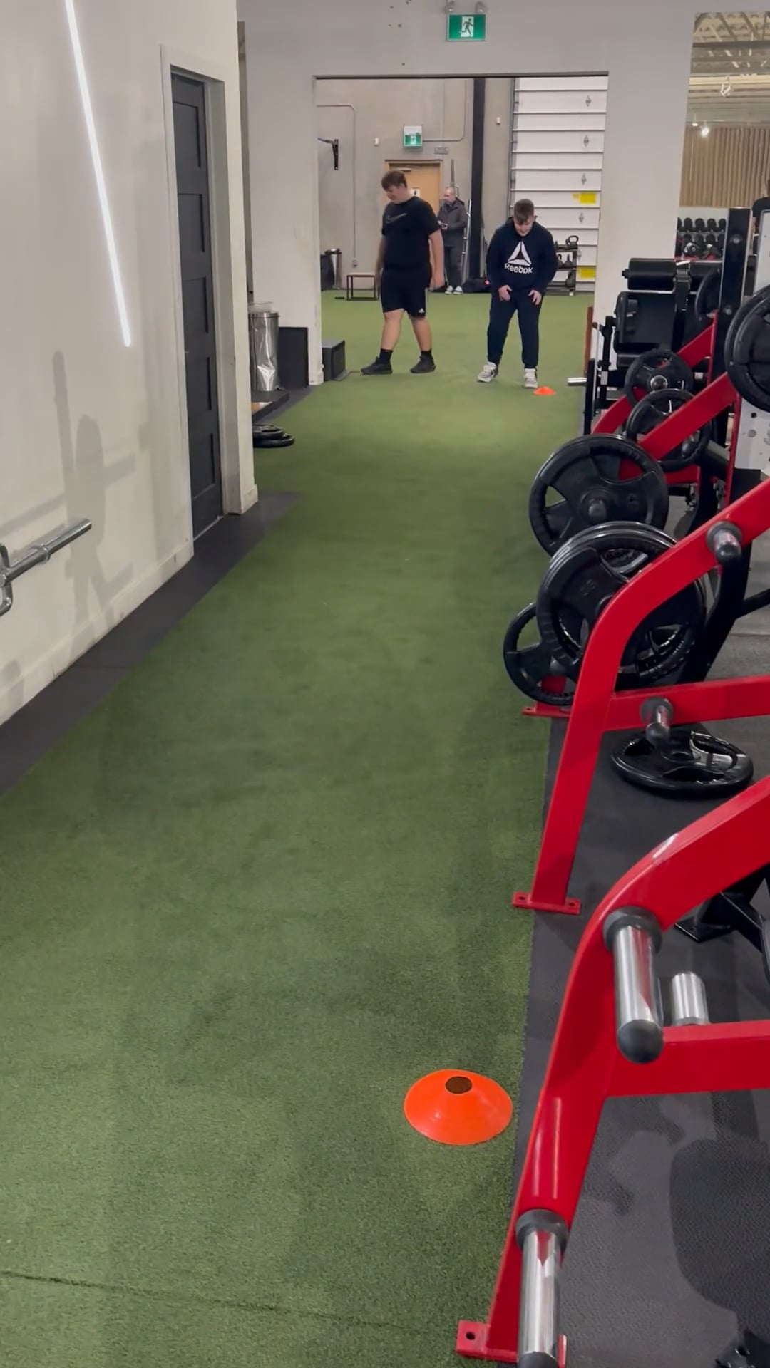 Watch leo rotolo's 10 Yard Dash: 2.4 seconds