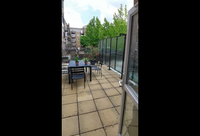 Double bedroom with shower/bath and sunny patio Main Photo