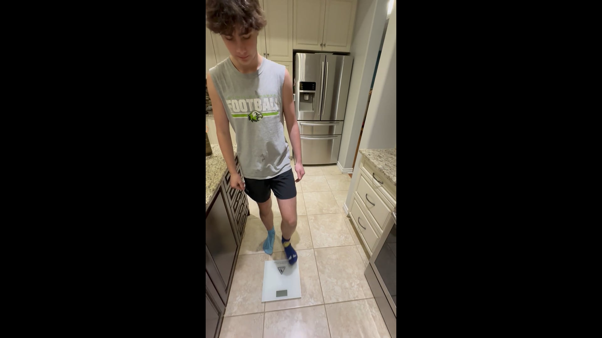 Watch cash cameron's Weight: 160.2 pounds