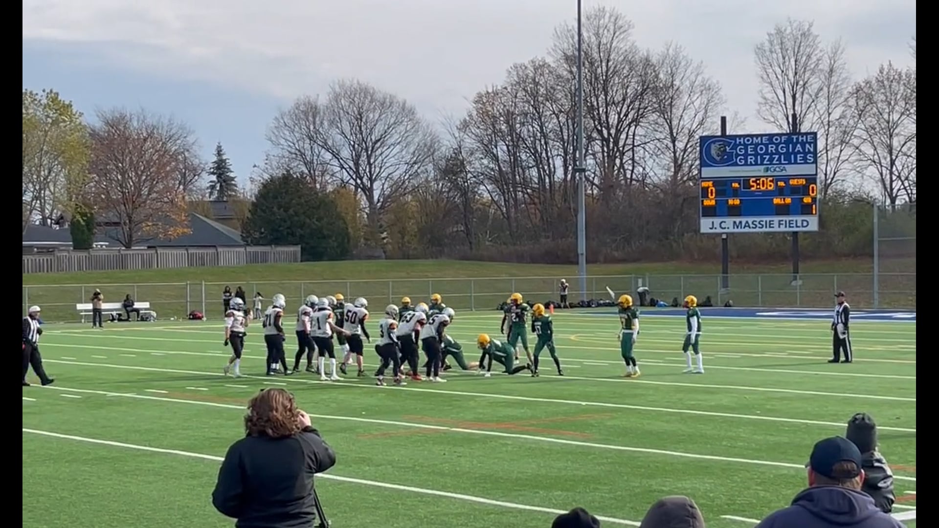 Watch kai ikonikov's defensive half back film