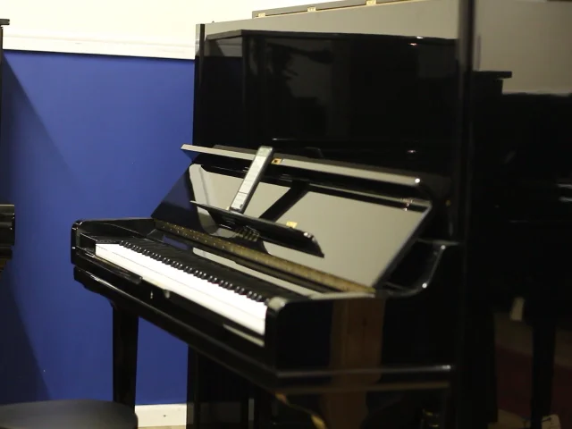 Piano様 Yamaha U3 made in 1981, 3333xxx | Mark Goodwin Pianos