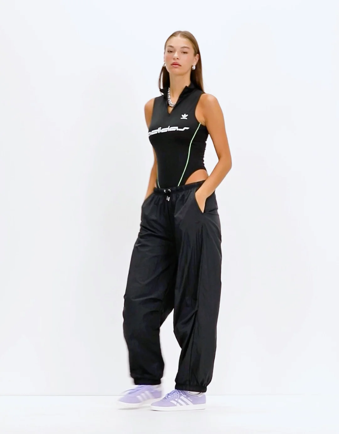 多様な Pants Parachute Nylon Essentials Premium by Originals adidas パンツ