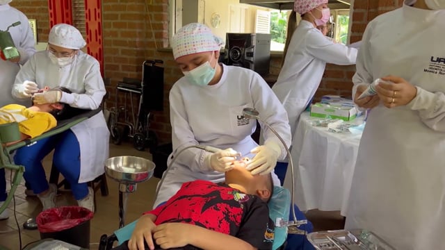 Exitosa brigada odontológica ilumina corazones en Colombia