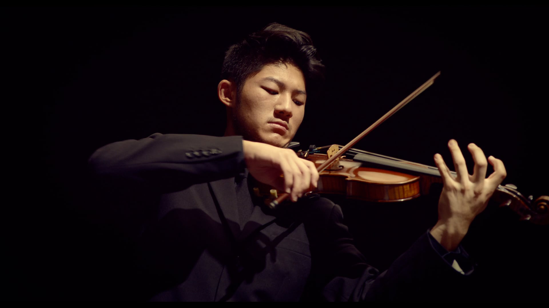 Lexus - Center Stage