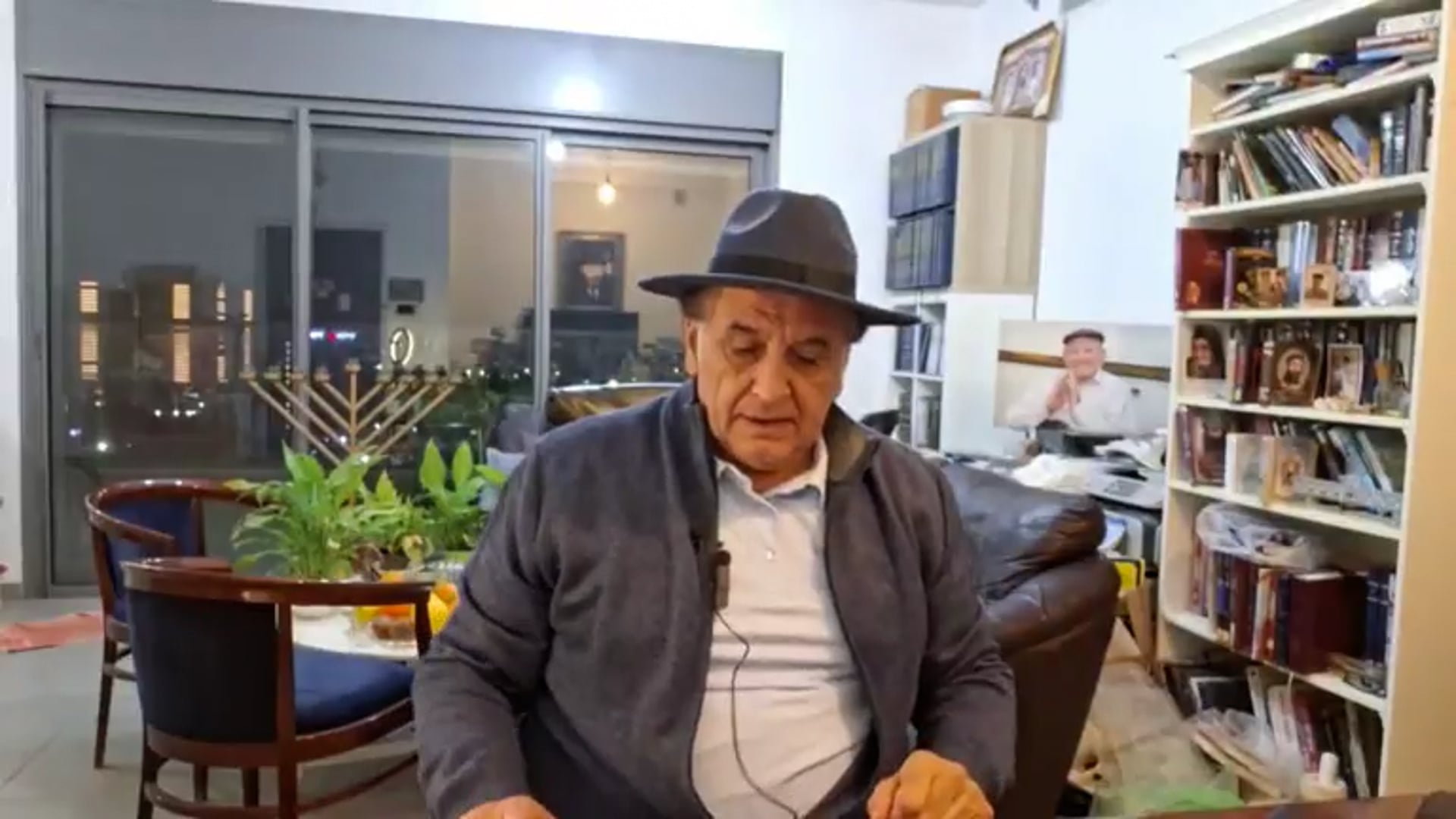 כי האדם עץ השדה ישנם שני סוגי עצים. 16.1.24