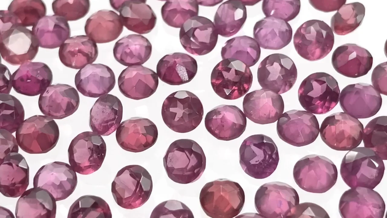 動画】宝石質マラヤガーネットAAA- ルース ラウンドファセットカット4