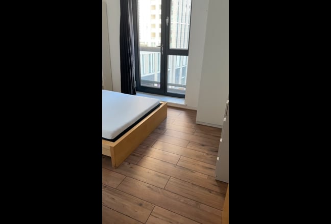 Fantastic Double Room Available Main Photo