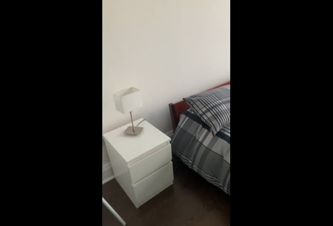 Large Double Bedroom Hendon Central Main Photo