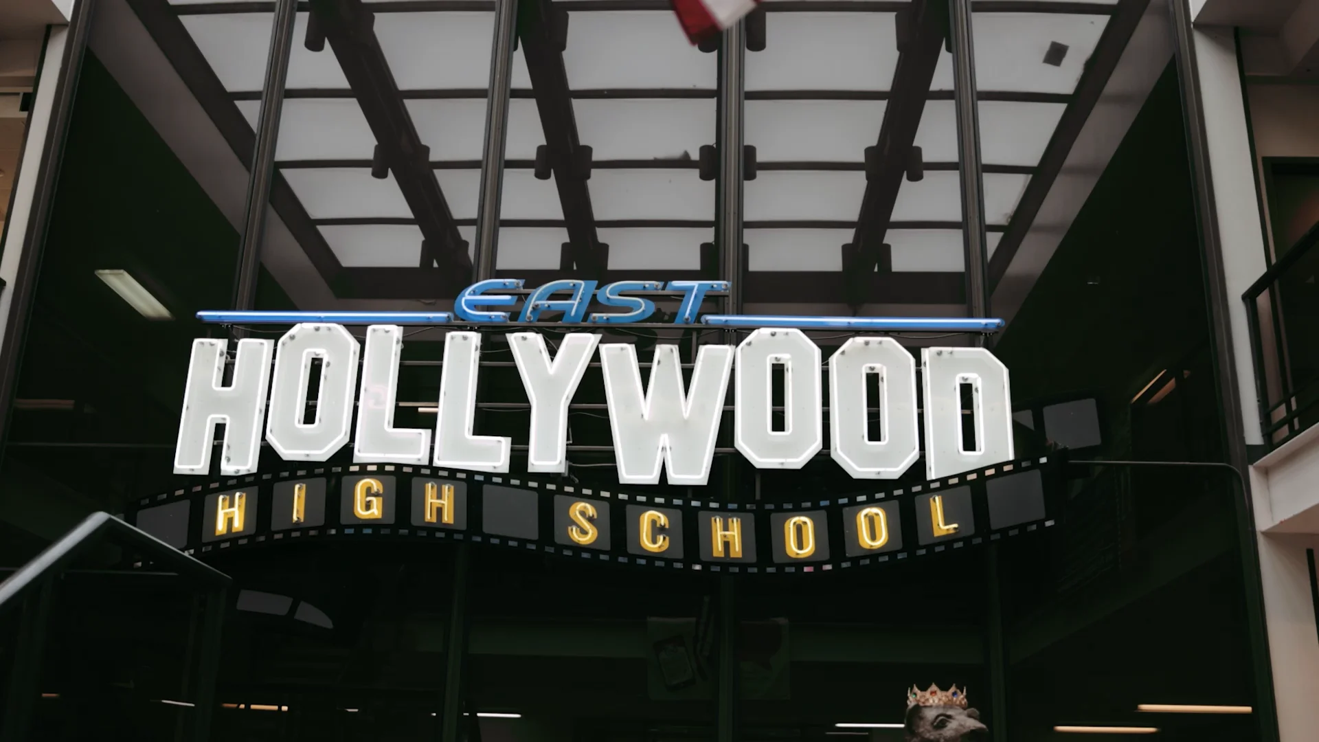 hollywood high sheiks - Ilustrasi 2