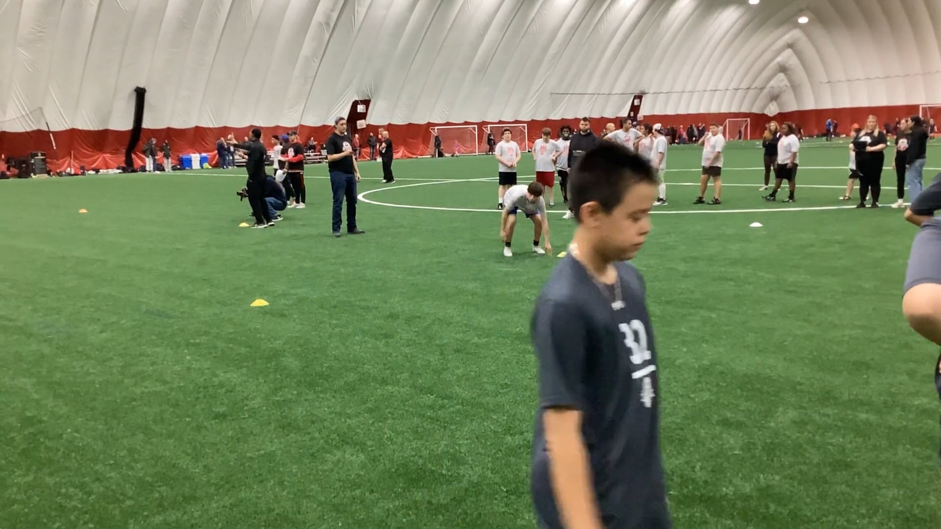 Watch tomas villano's 5-10-5 Agility: 5.17 seconds