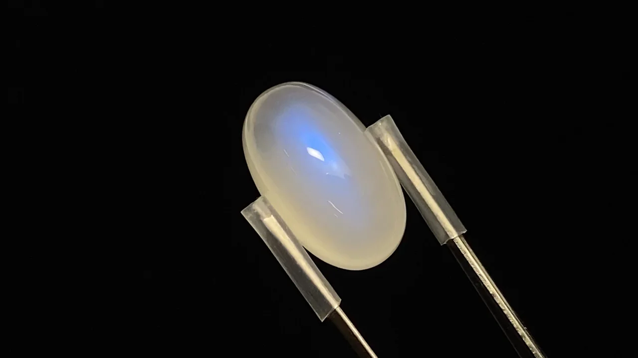 動画】【1点もの】宝石質スリランカ産ロイヤルブルームーンストーンAAA