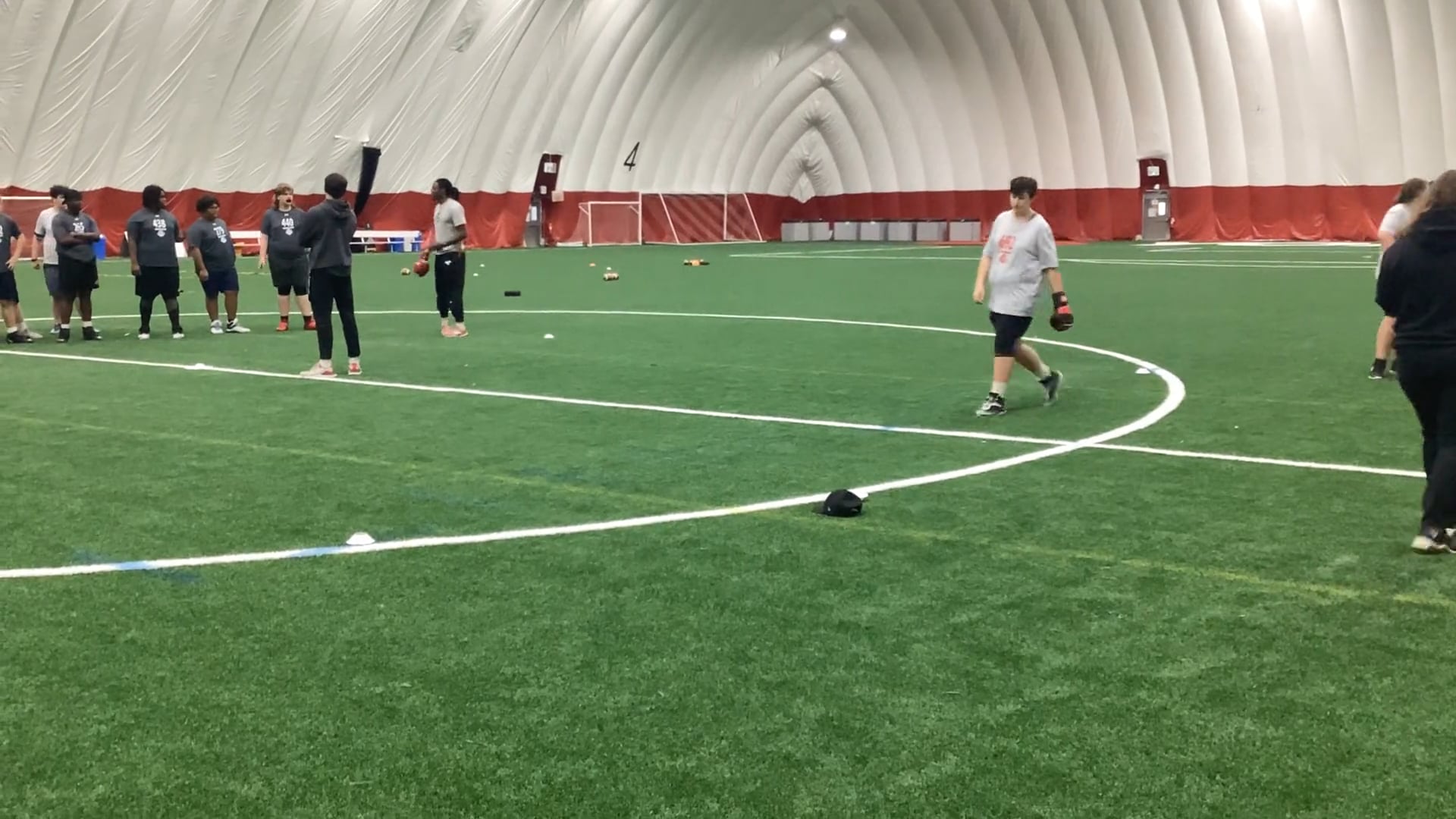 Watch logan giles's 5-10-5 Agility: 5.77 seconds