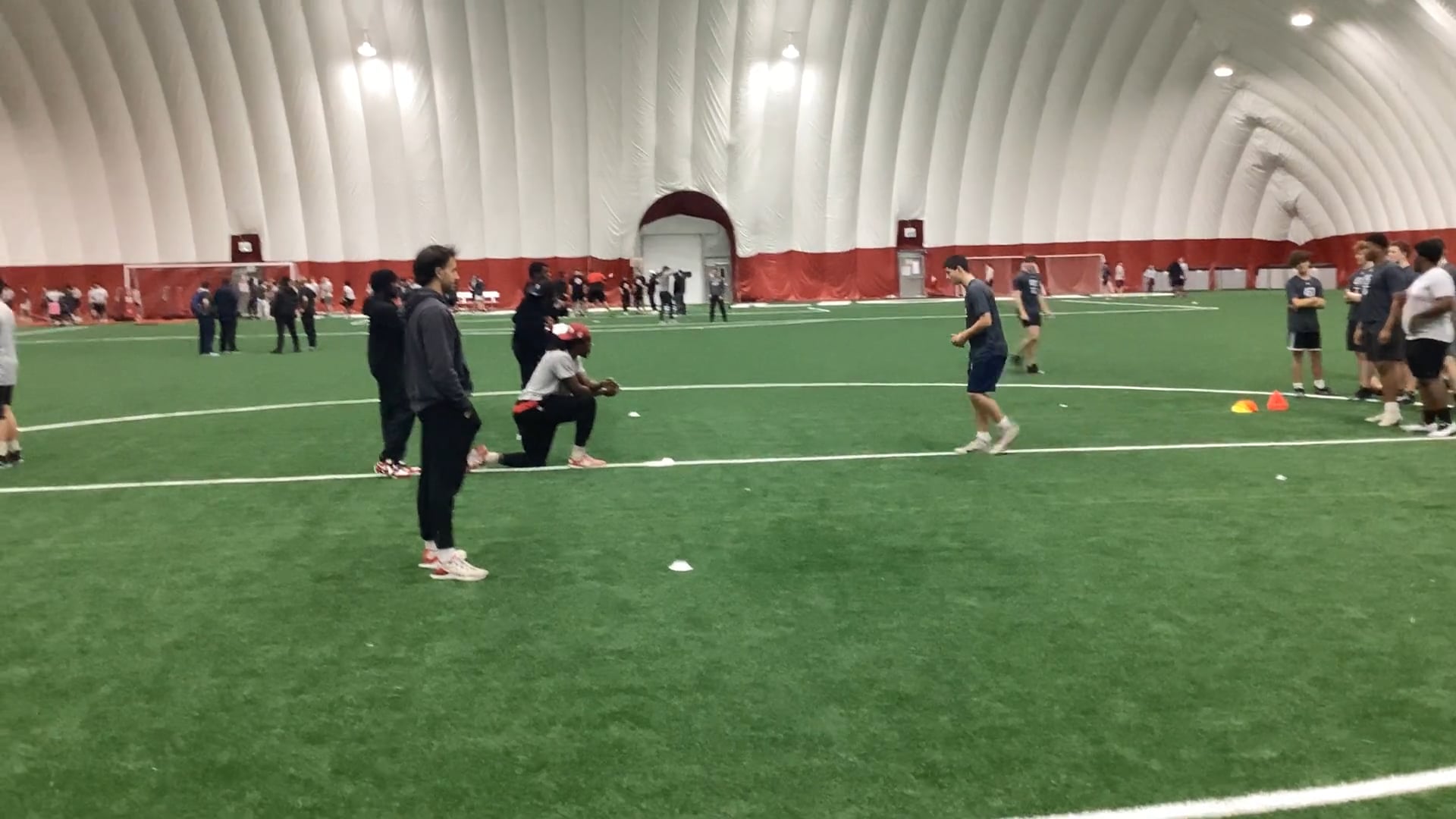 Watch raphael robinson's 5-10-5 Agility: 6.09 seconds