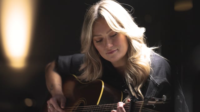Meghan - Praying Right
