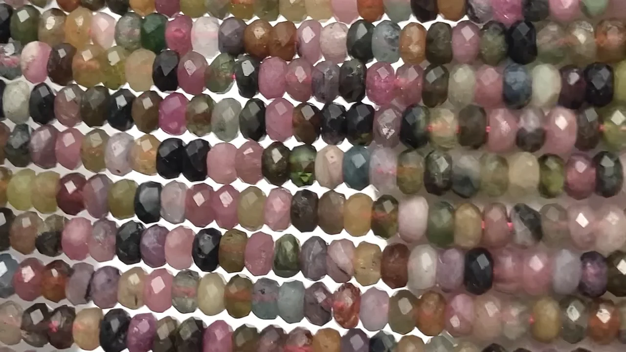マルチカラートルマリン AA ボタンカット4×4×2.5mm 1連(約36cm 