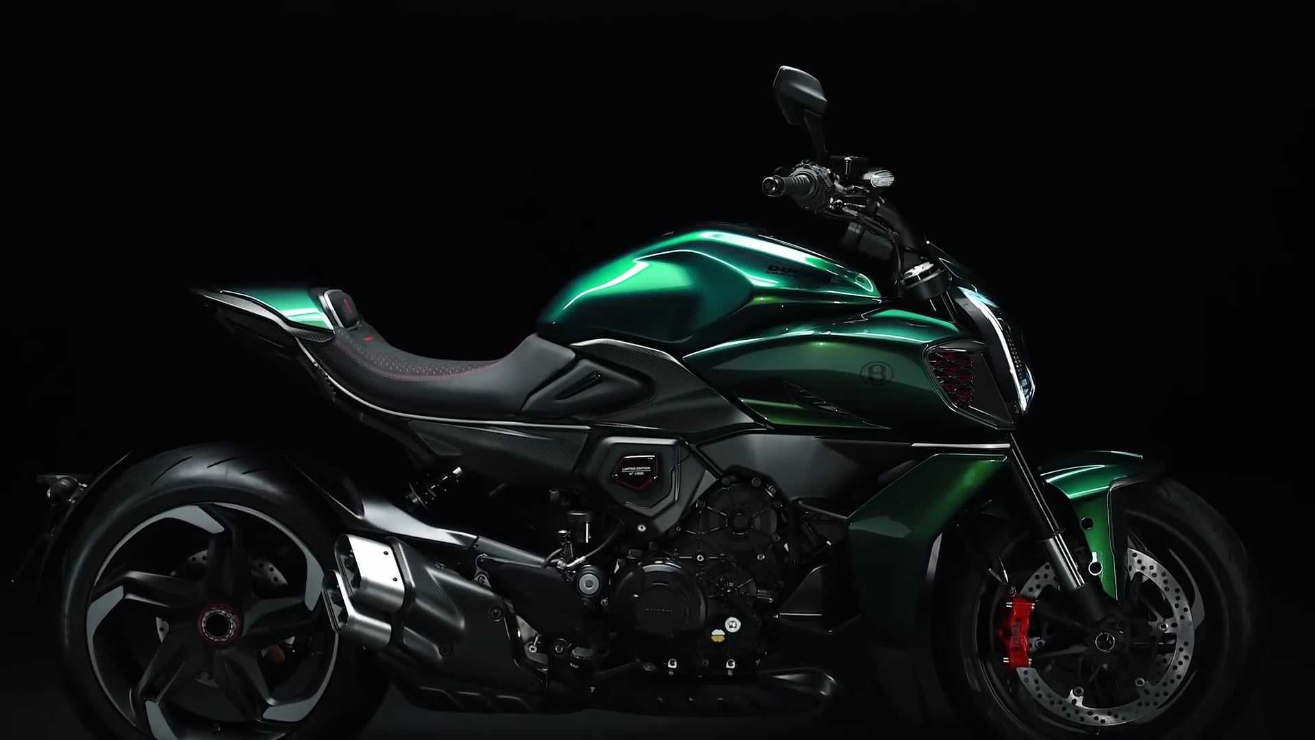 Ducati Diavel for Bentley | Dare to Astonish