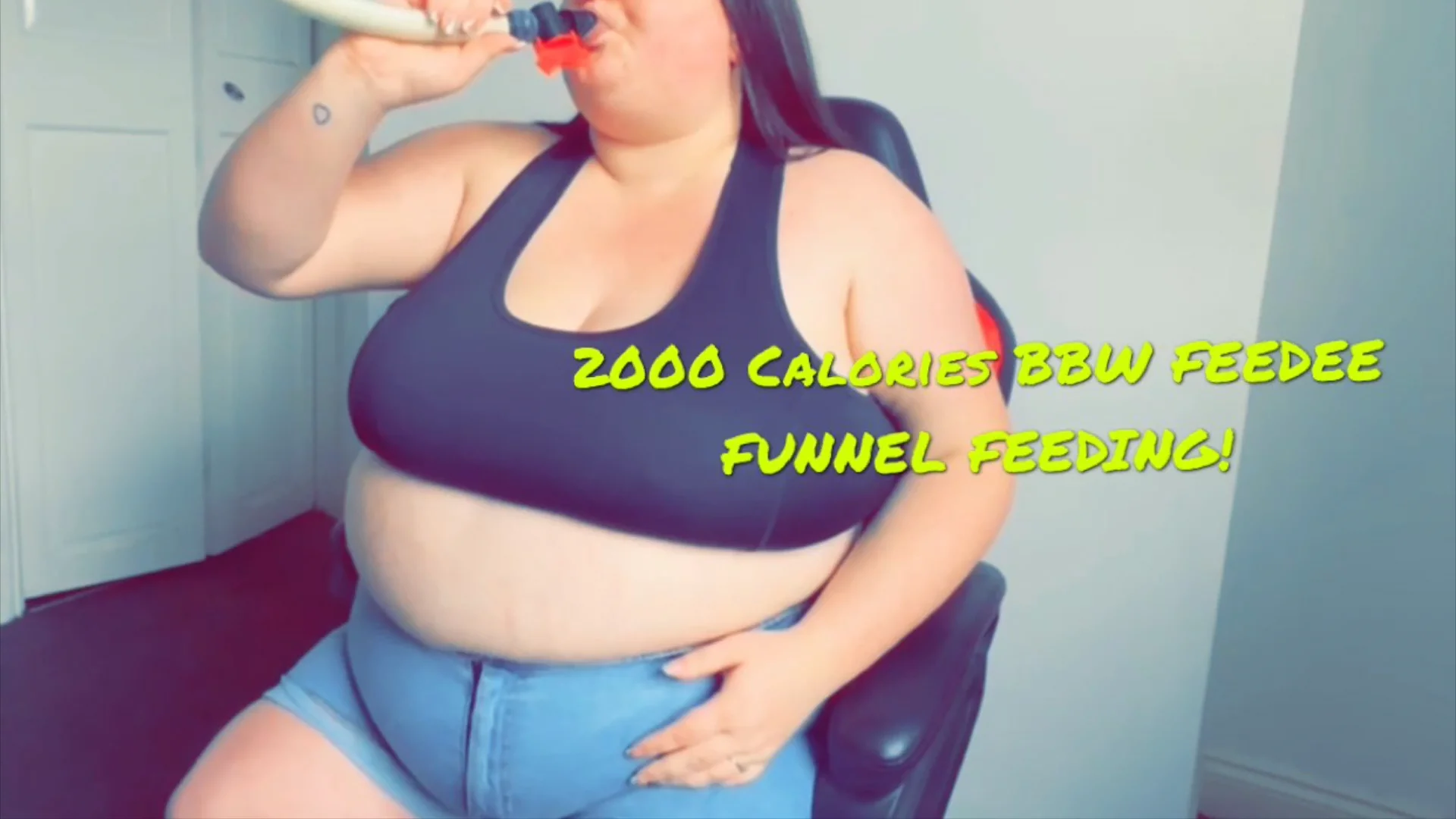 BBW FEEDEE FUNNEL FEEDING!
