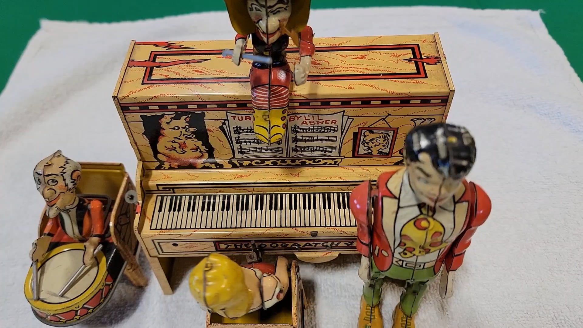 Li'l Abner Tin Lithograph Mechanical Wind-Up Piano Band Toy