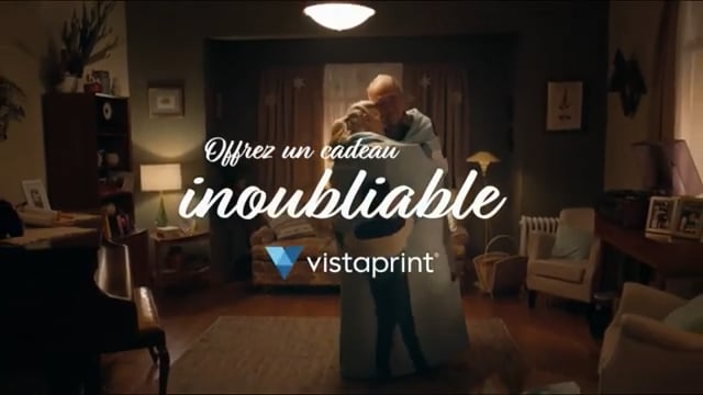 deVine Voices Native French Female Voiceover Vistaprint Commercial