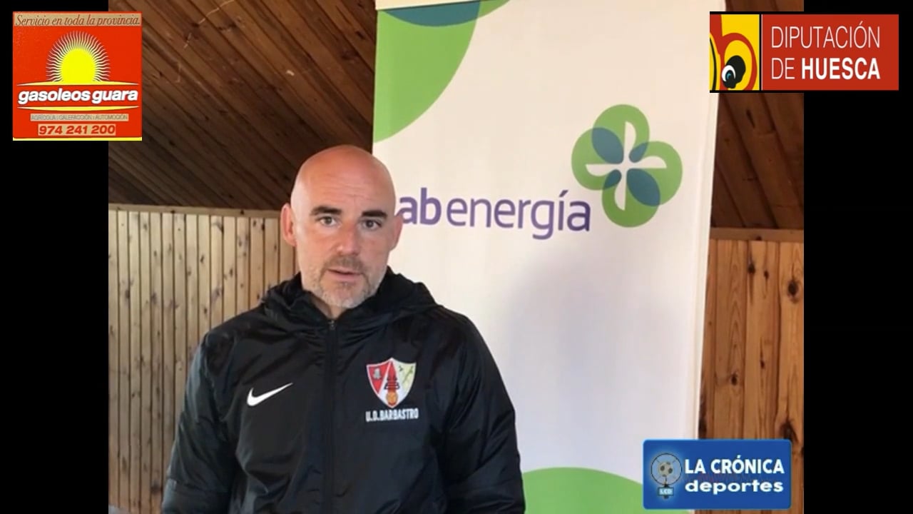 DANI MARTÍNEZ (Entrenador Barbastro) CD Izarra 2-0 UD Barbastro / Jor. 22 - Segunda Rfef