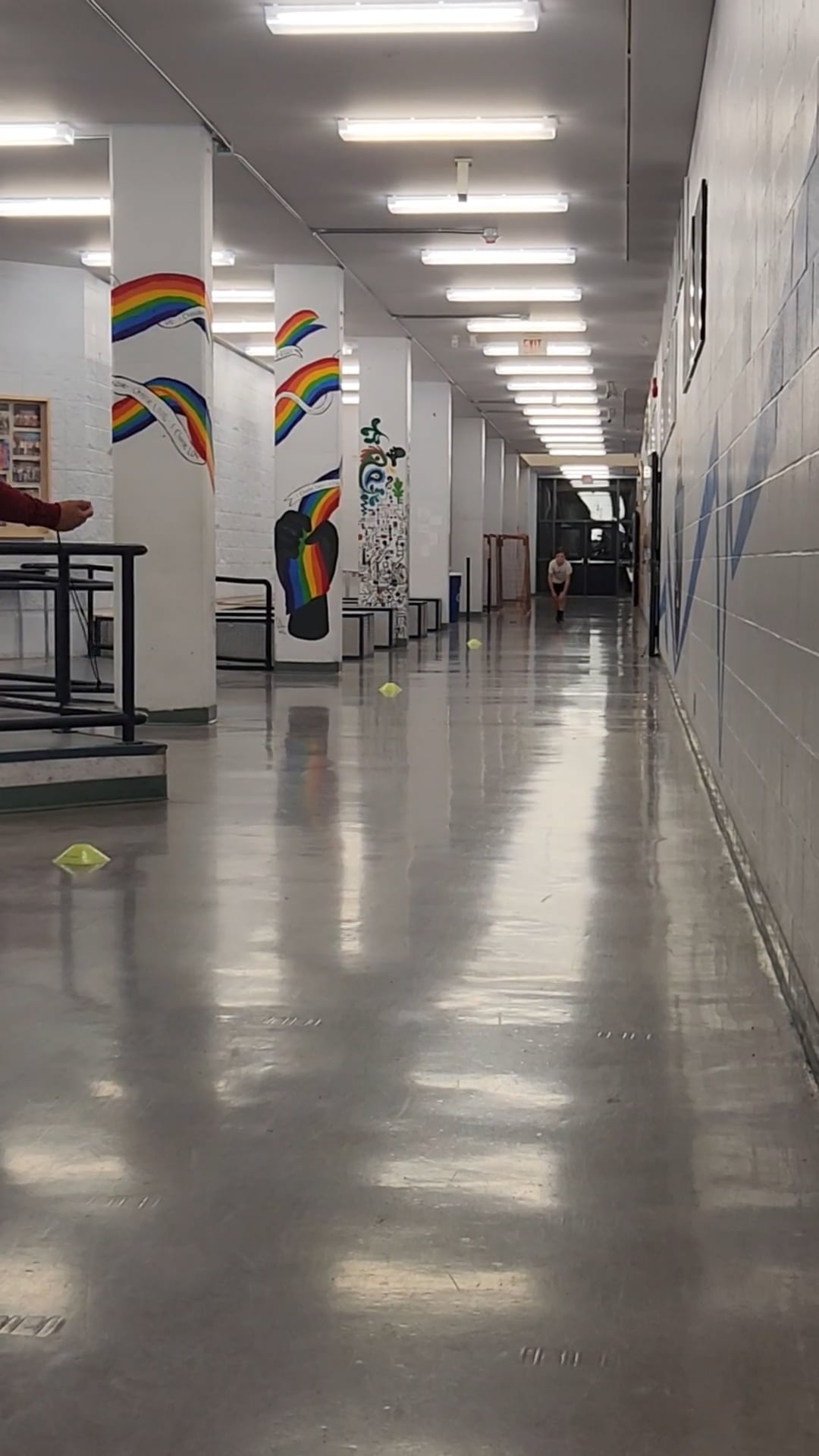 Watch logan hilker's 30 Yard Dash: 5.07 seconds