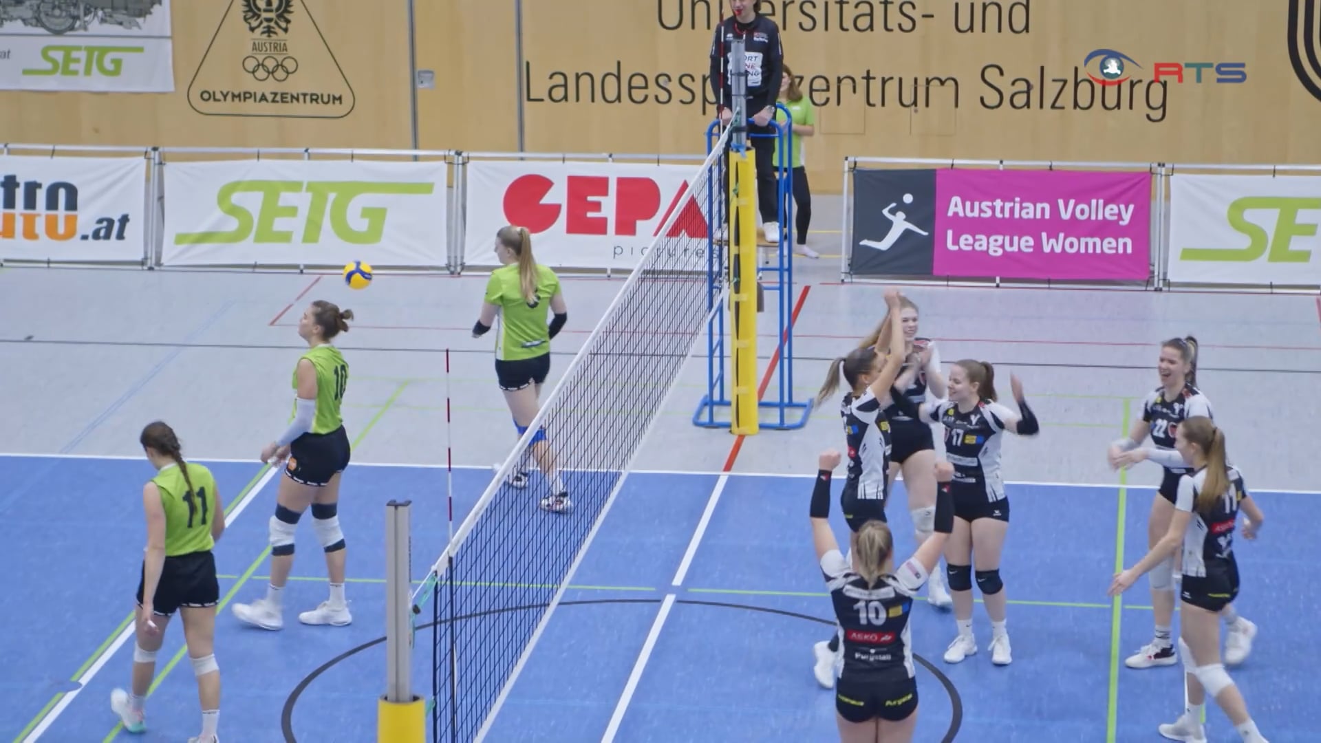 volleyball-in-der-1-bundeliga-der-damen-kaempft-der-psv-gegen-den-askoe