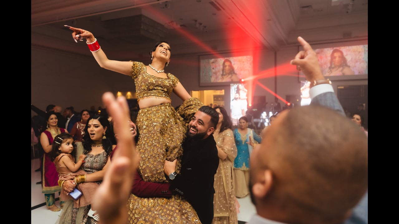 Ways to cut the cost of Indian Weddings
