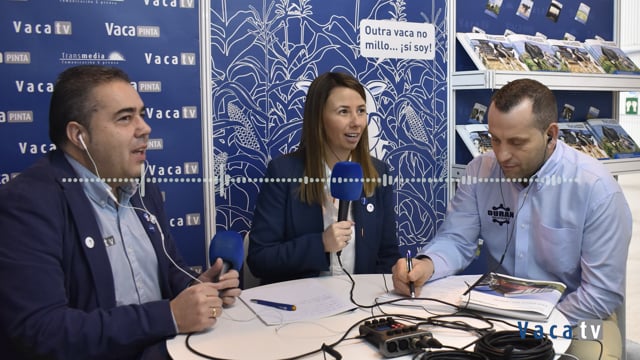 Sara Meijide, de Cadena Ser Lugo, entrevista a Santiago Sousa, de Durán Maquinaria, e a Gemma Martínez e Manel Gegúndez, de Transmedia