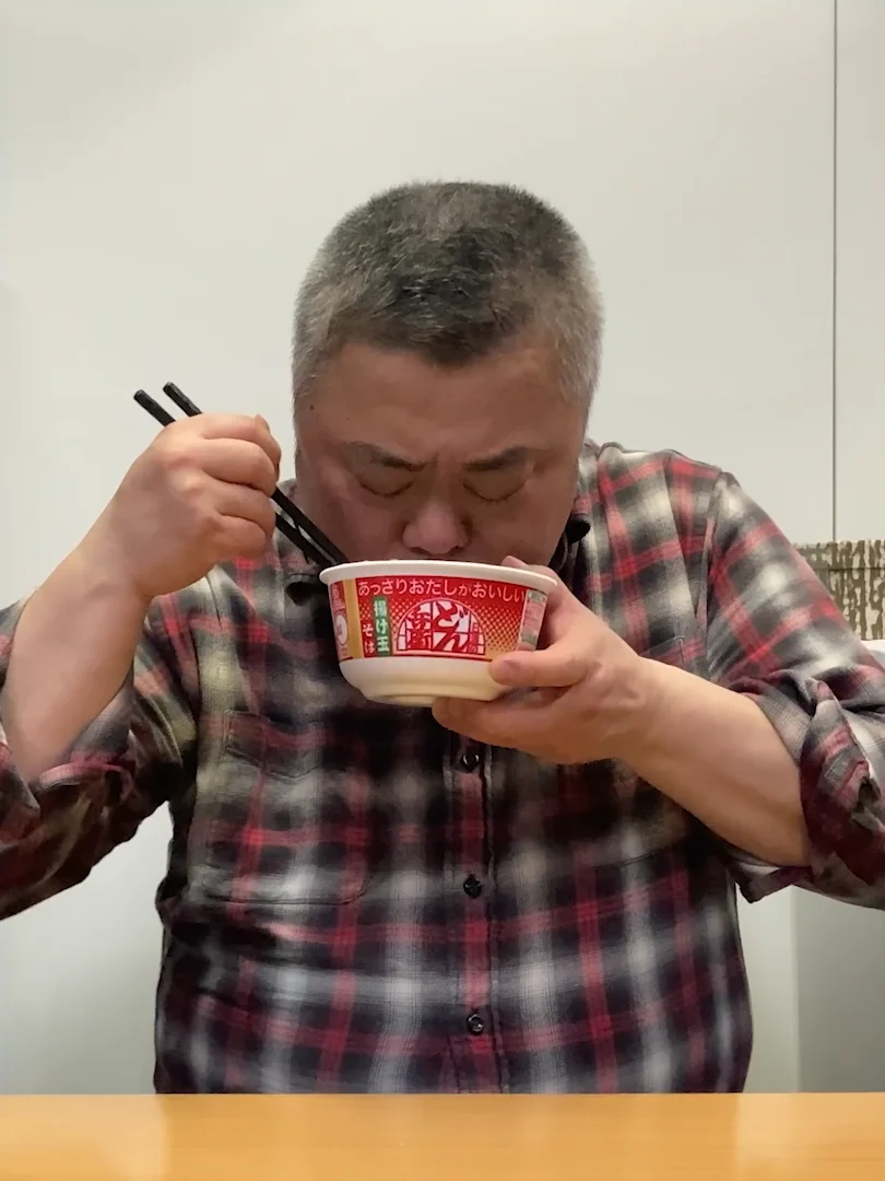 日清のあっさりおだしがおいしいどん兵衛 揚げ玉そば | 日清食品グループ
