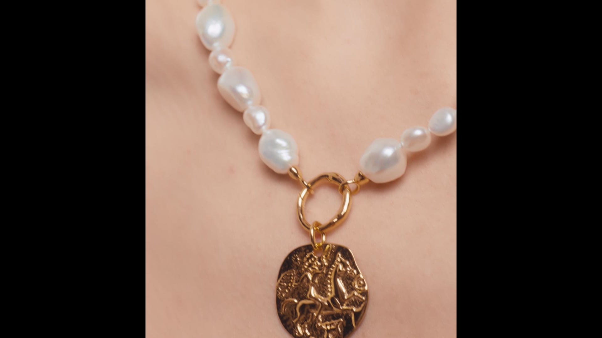 新品】CHIEKO+ caviar pearl necklace ゴールド - アクセサリー