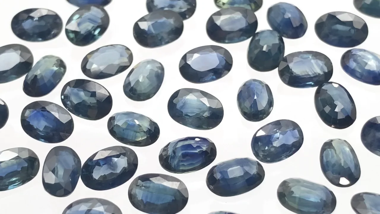 アフリカ産サファイア ルース オーバルファセットカット6×4mm