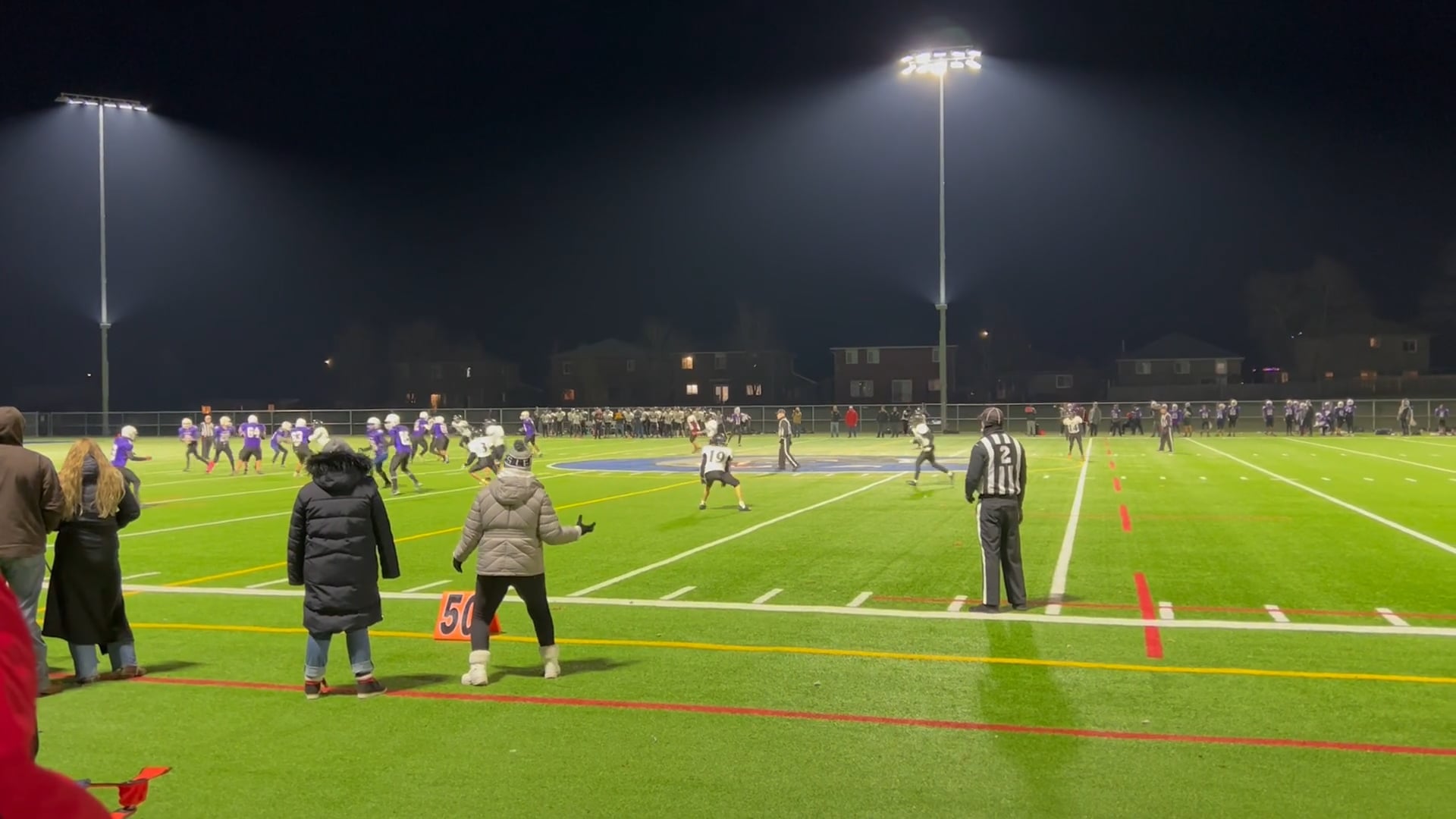 Watch roman mitchell's defensive half back film