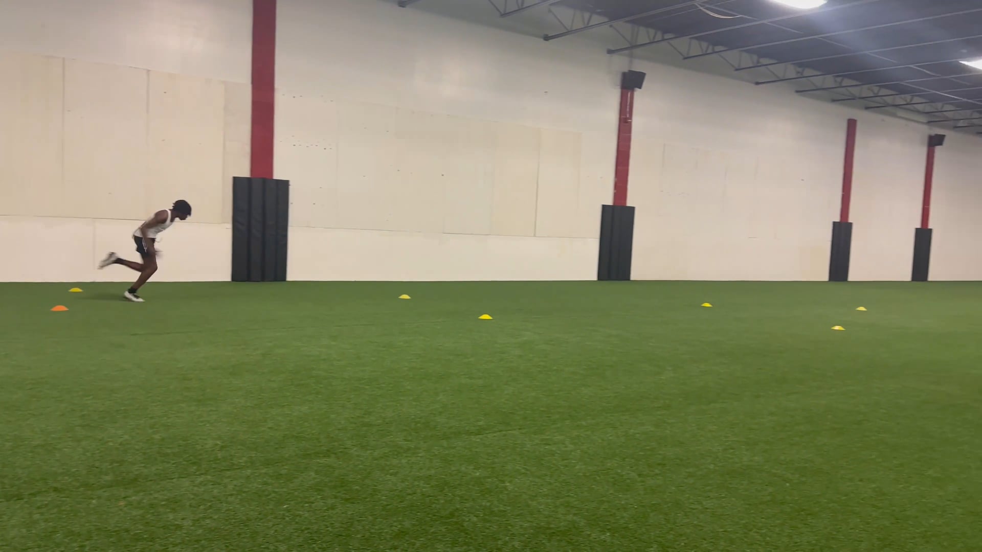 Watch d’anthony crosbourne's 40 Yard Dash: Pending