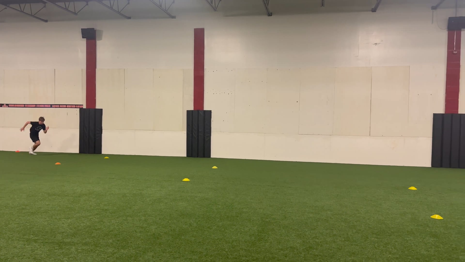 Watch Jace Ward -Klamph's 40 Yard Dash: 5.13 seconds
