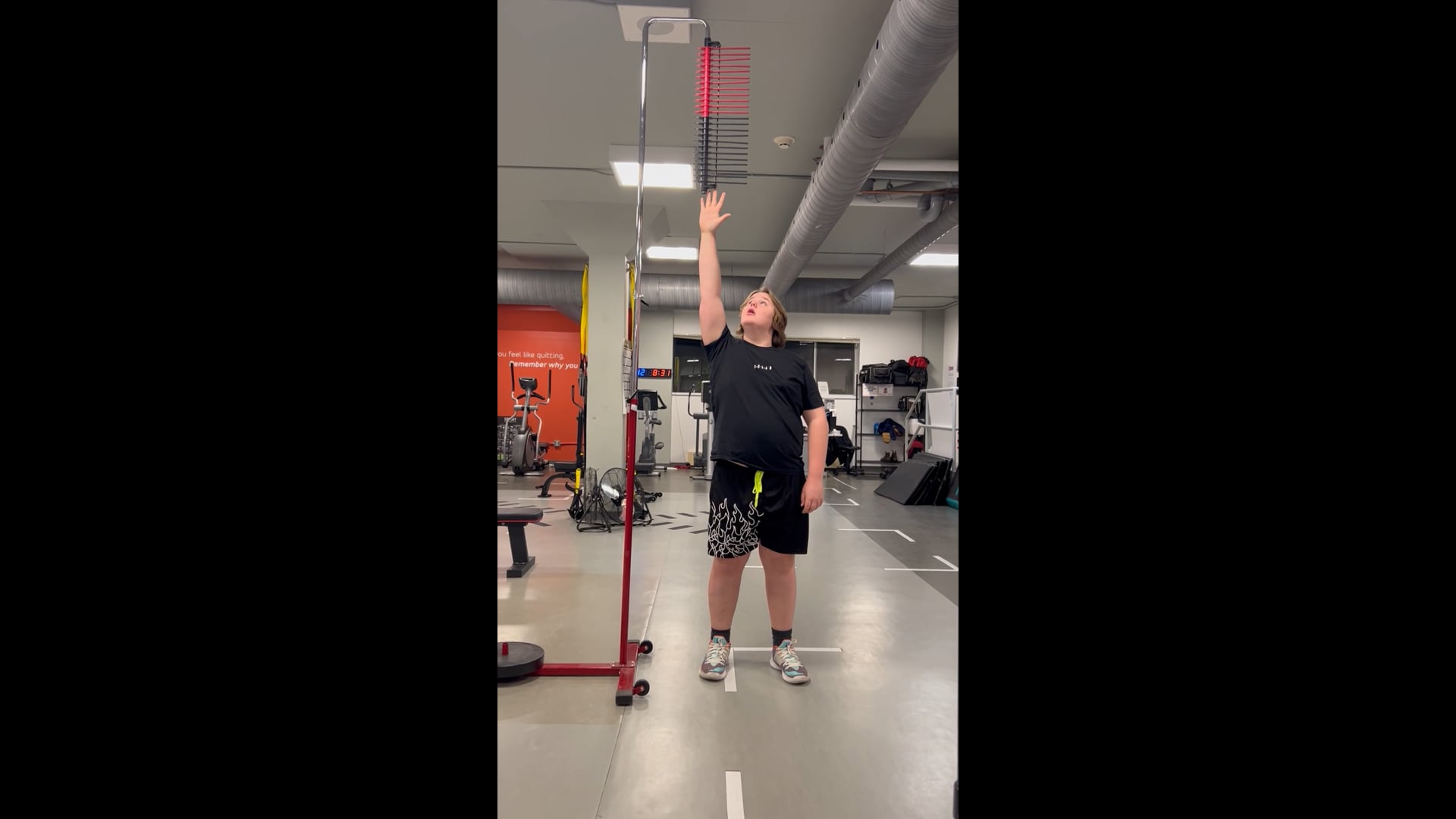 Watch isaac landon's Vertical Jump: 11.58 inches