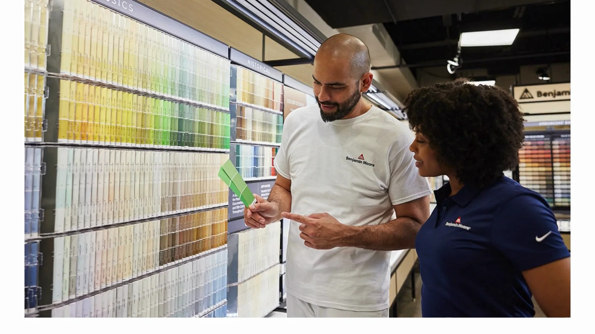 Benjamin Moore ColorReader Spectro | Datacolor