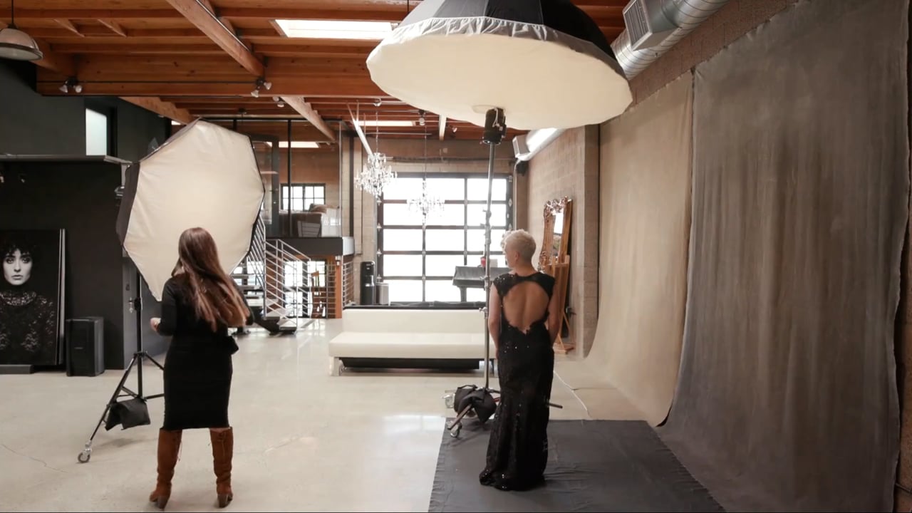 Vanity Fair Light Two Strobes LIGHTING — NATURAL CONSTANT STROBE