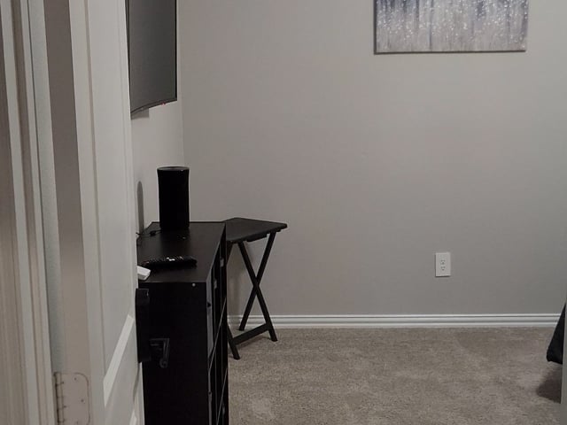 Furnished Bedroom w/ all utilities included! Main Photo