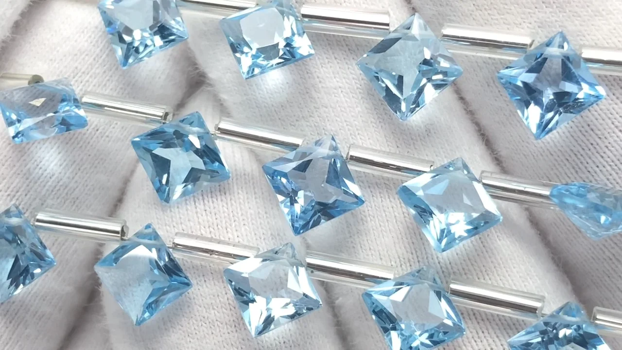 桃色の雲 様　2点おまとめ277.宝石質スイスブルートパーズ*14kgf Amazon | Gems For Jewels 女性用 12-15mm スイス ブルー