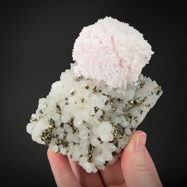 Manganoan Calcite, Quartz & Pyrite