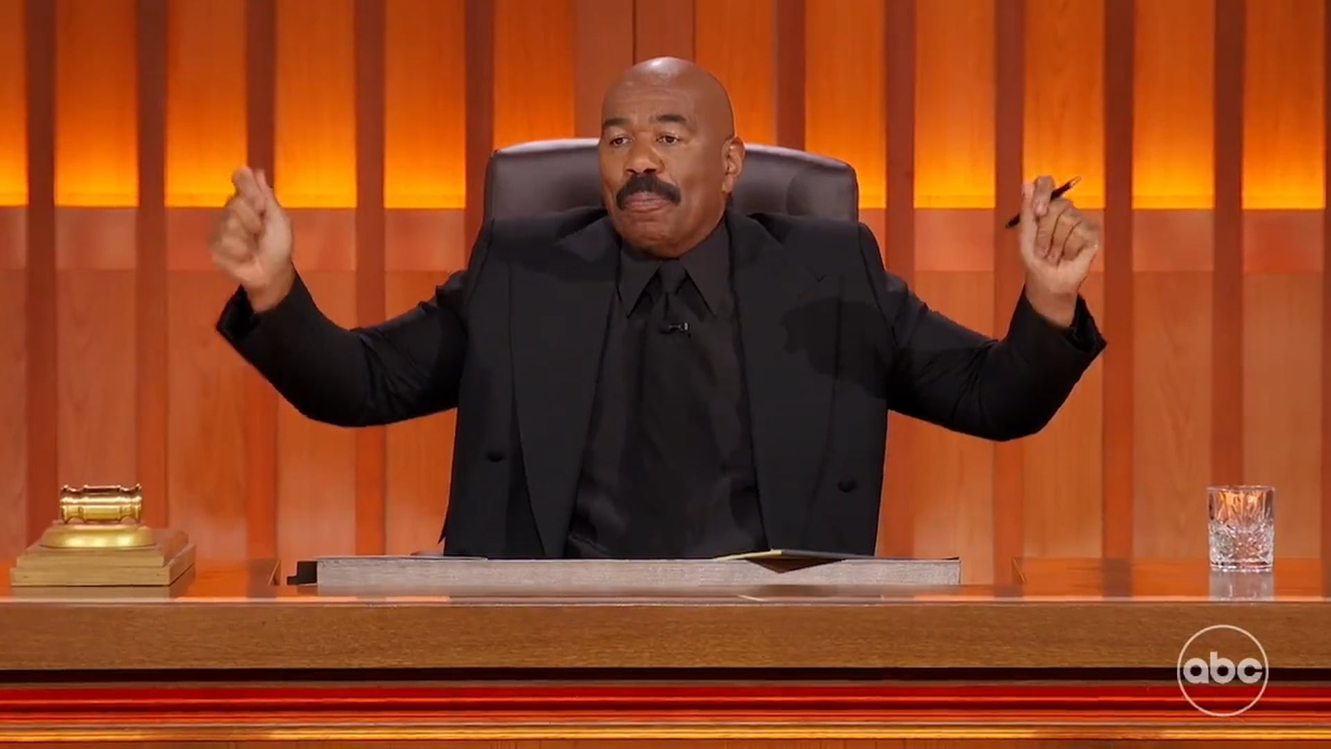 Steve Harvey - Valentines Day Combo :15