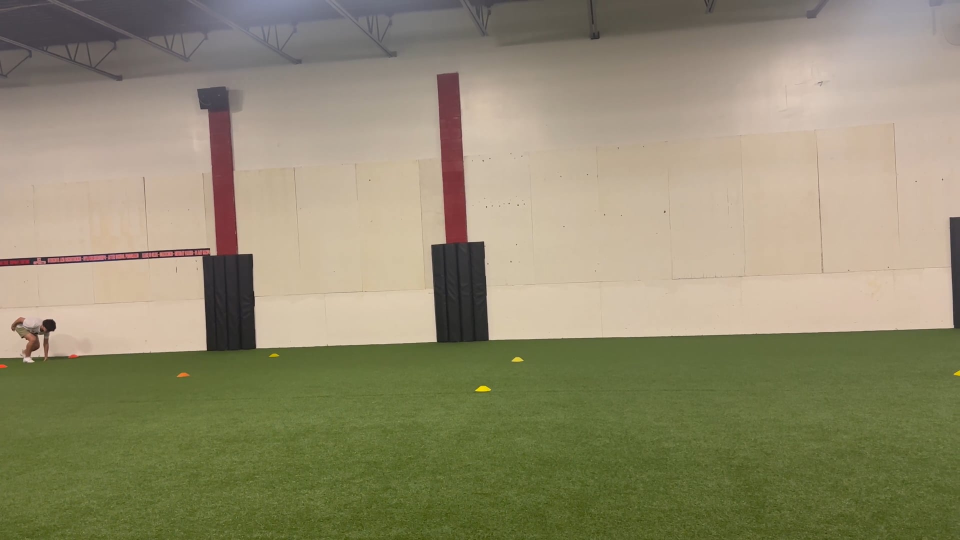 Watch cyrus gapuz's 40 Yard Dash: 5.38 seconds
