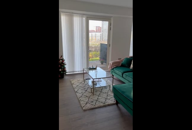 Beautiful Double Room Canning Town short term  Main Photo