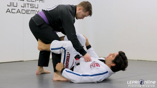 De La Riva to Omoplata Attempt or Sweep with Lapel Control