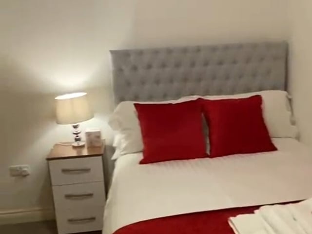  One Double Room Available in MK10 9Pa  Main Photo