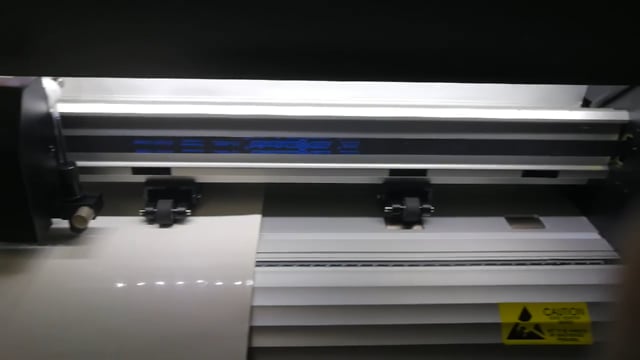 Adjust the Offset Between Blade and Laser Red Dot for V-Smart Contour Cutting