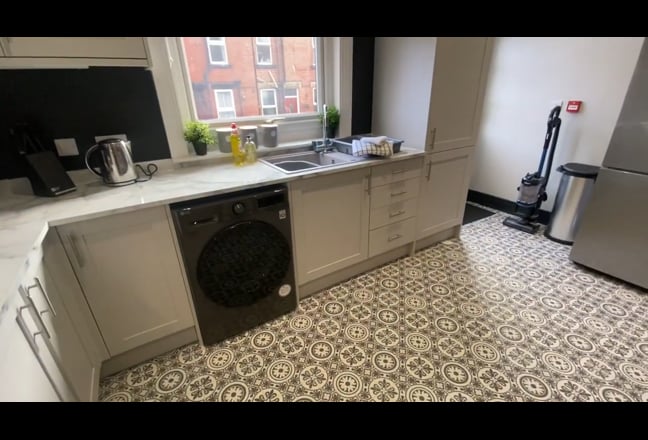 Video 1: Kitchen/Dining