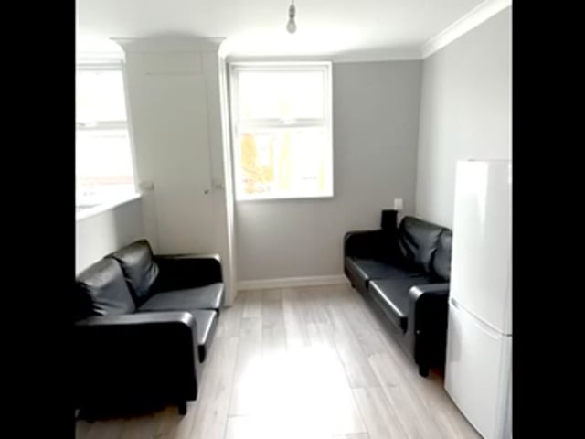 Double room in Brand New Property  In Bromley Main Photo