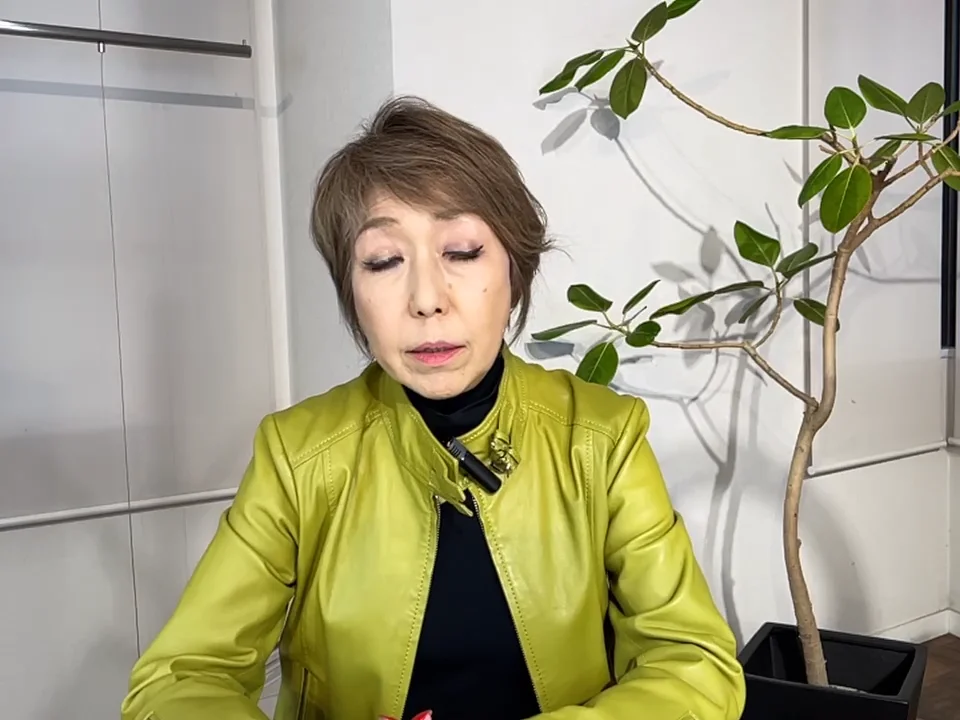 2025年秋冬コレクション・シーズンテーマ | RITSUKO SHIRAHAMA